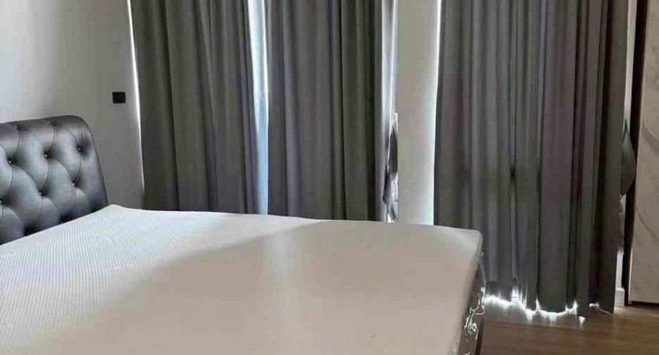 Villa zur Miete und zum Kauf mit 4 Zimmer in Bang Lamung, Chonburi