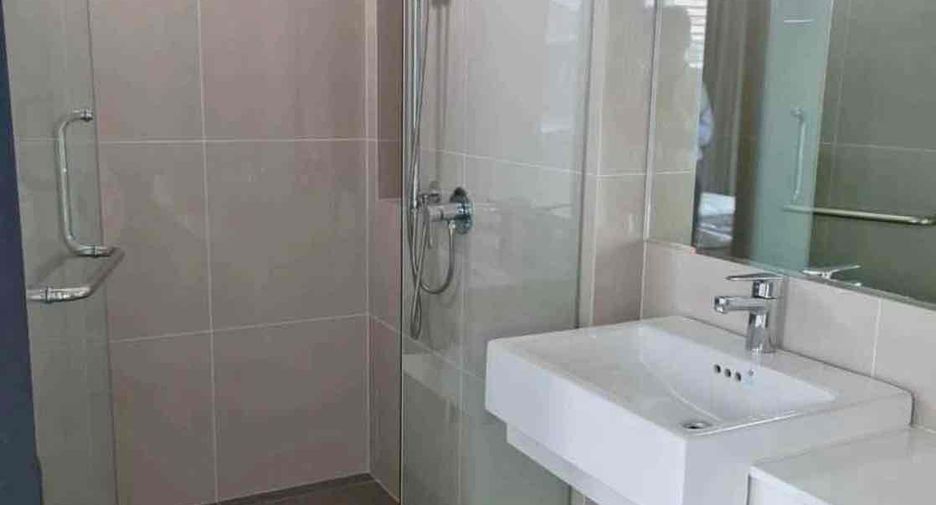 Villa zur Miete und zum Kauf mit 4 Zimmer in Bang Lamung, Chonburi