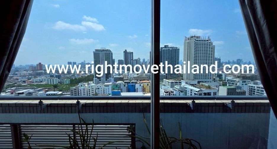 For sale 1 bed condo in Huai Khwang, Bangkok
