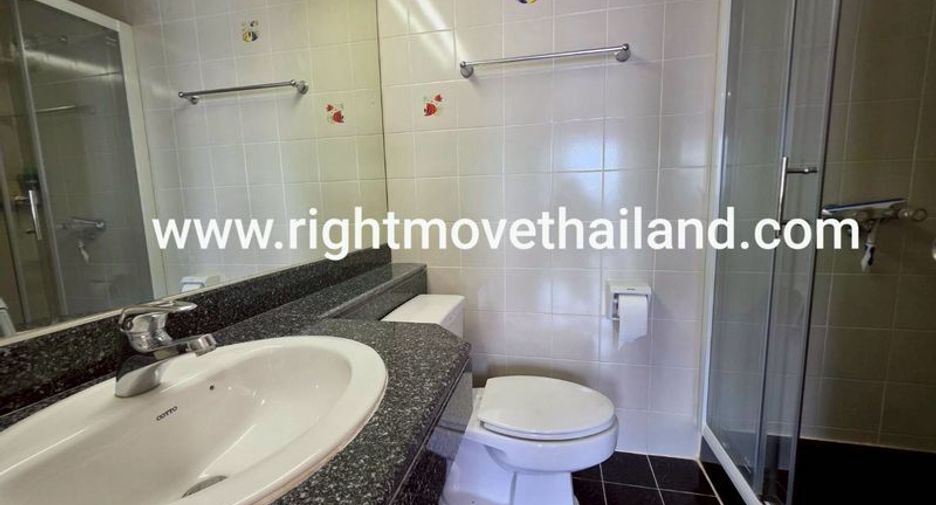 For sale 1 bed condo in Huai Khwang, Bangkok