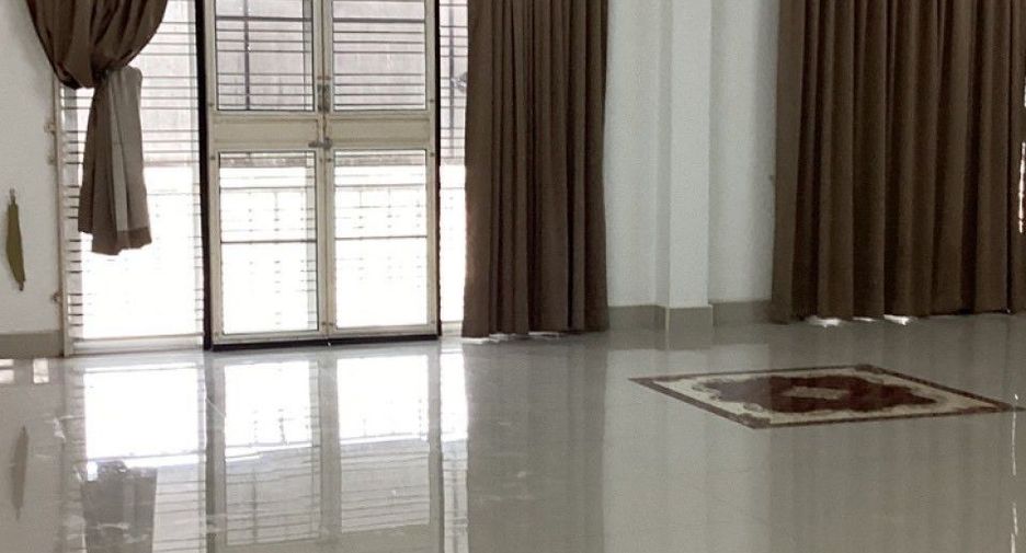 For sale 4 bedrooms retail Space in Phra Phutthabat, Saraburi