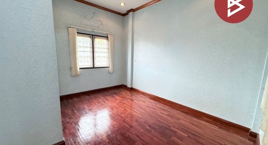 Haus zum Kauf mit 4 Zimmer in Mueang Chon Buri, Chonburi