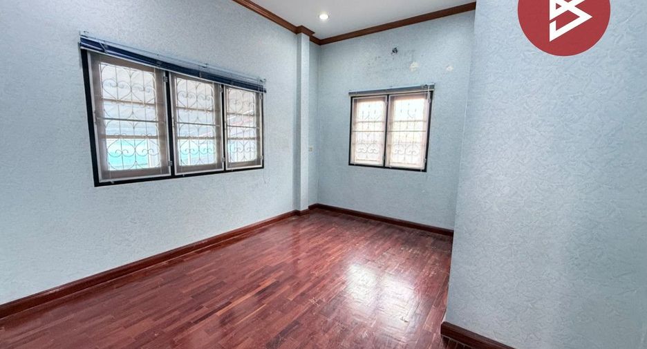 Haus zum Kauf mit 4 Zimmer in Mueang Chon Buri, Chonburi