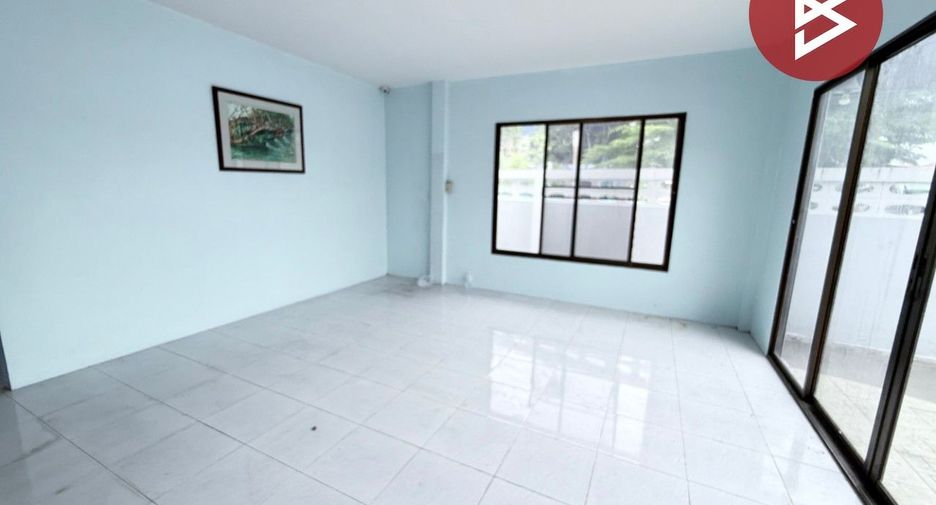 Haus zum Kauf mit 4 Zimmer in Mueang Chon Buri, Chonburi
