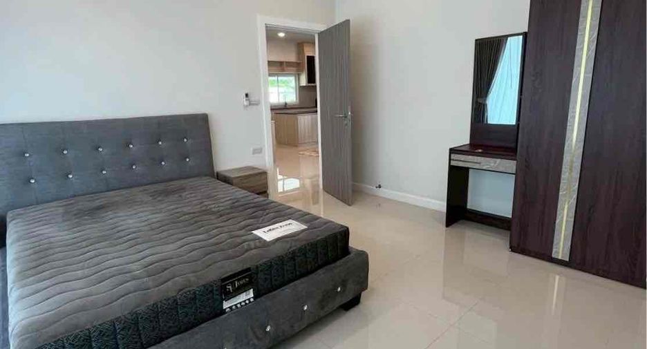 À louer 3 chambres villa à Bang Lamung, Chonburi