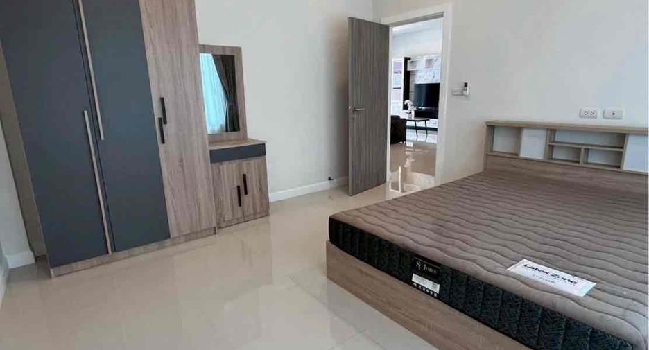 À louer 3 chambres villa à Bang Lamung, Chonburi