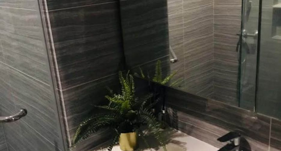 For rent and for sale 1 bed condo in Phaya Thai, Bangkok