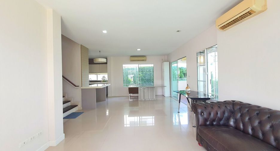 For sale 4 bedrooms house in Pak Kret, Nonthaburi