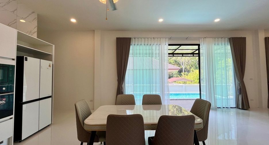 À louer 3 chambres villa à Mueang Krabi, Krabi