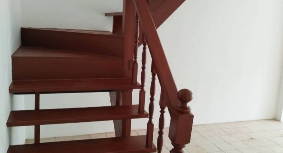 For sale 2 bedrooms townhouse in Sai Noi, Nonthaburi