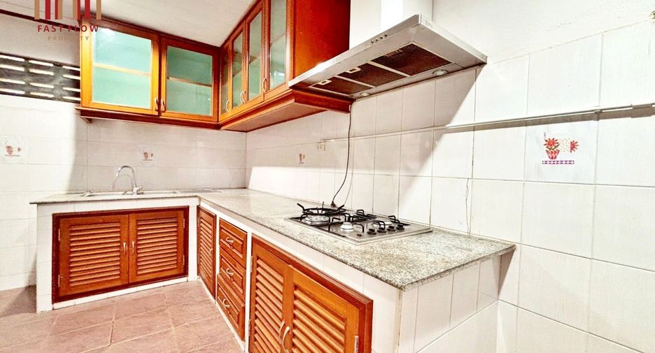 Продажа 3 спальни дом в Lam Luk Ka, Патумтани