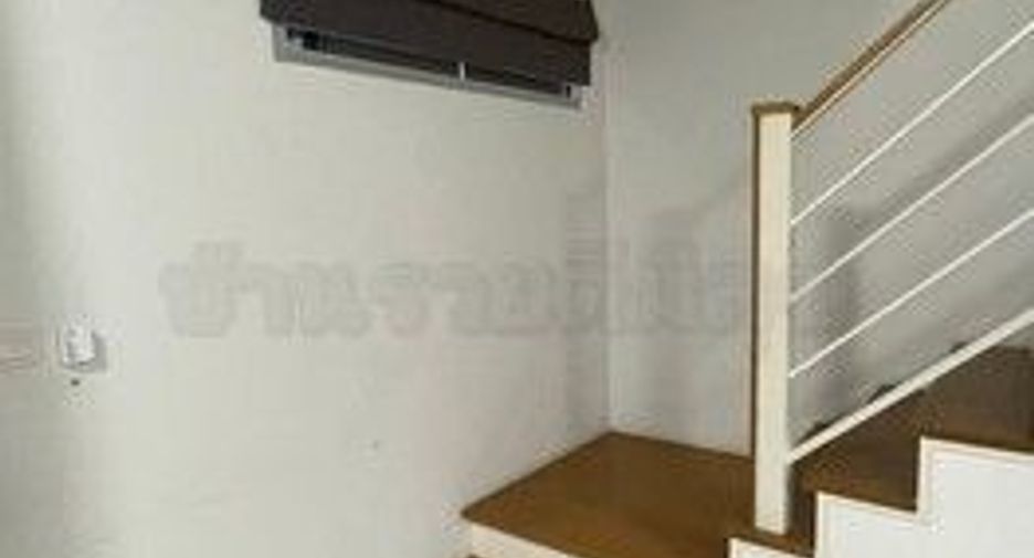 For rent 3 bedrooms townhouse in Don Mueang, Bangkok