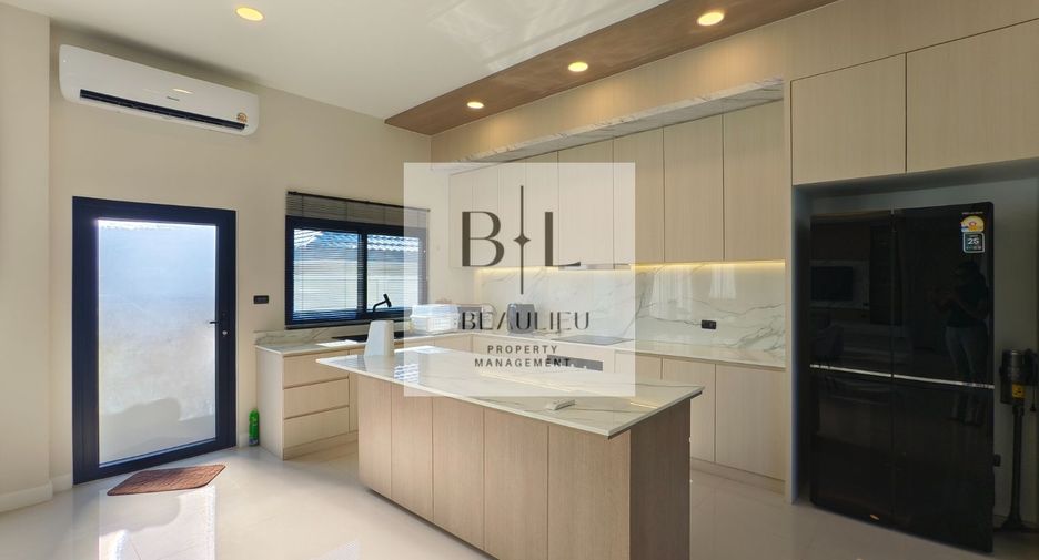 For rent 3 bedrooms house in Bang Lamung, Chonburi