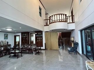 出售 6 卧室 独立屋 在 Mueang Pathum Thani, Pathum Thani
