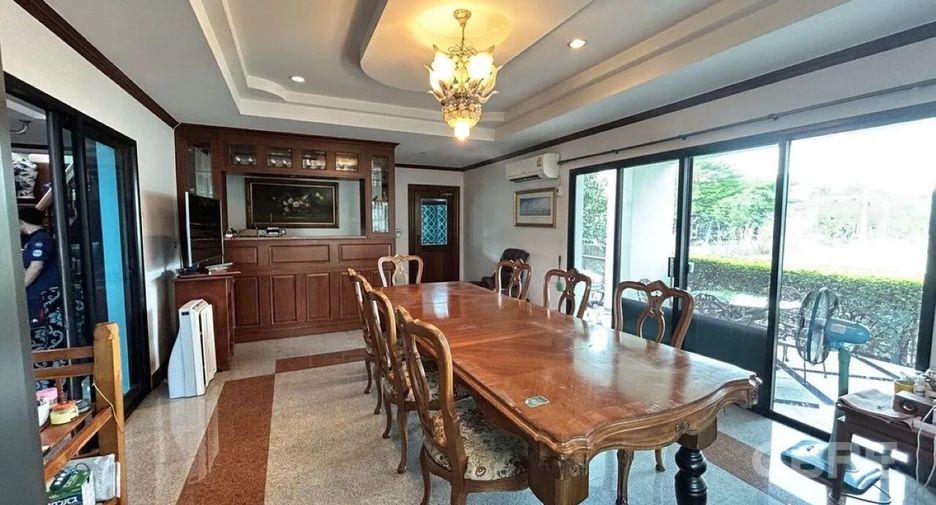 For sale 6 bedrooms house in Mueang Pathum Thani, Pathum Thani