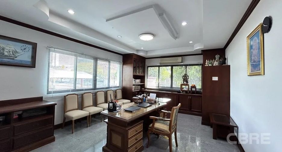 For sale 6 bedrooms house in Mueang Pathum Thani, Pathum Thani