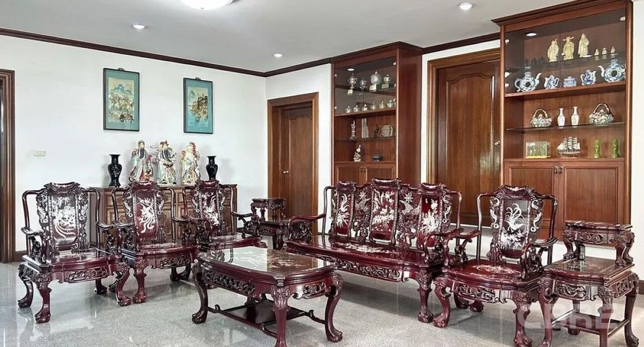 For sale 6 bedrooms house in Mueang Pathum Thani, Pathum Thani