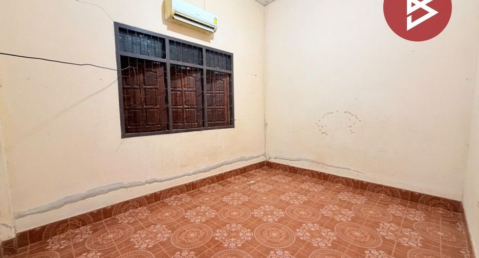 For sale 3 bedrooms house in Na Di, Prachin Buri