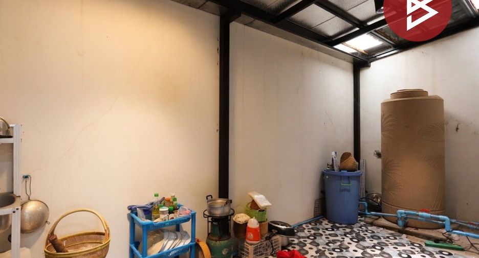 For sale 3 ベッドルーム townhouse in Mueang Samut Prakan, Samut Prakan