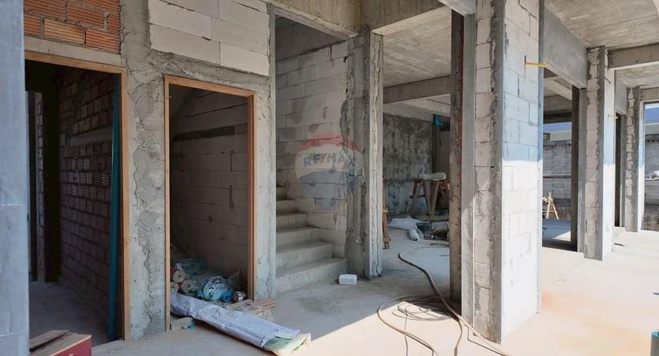 Продажа 4 спальни дом в Самуи, Сураттани