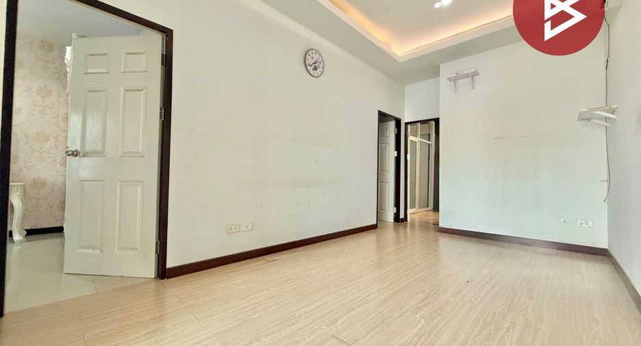 出售 2 卧室 联排别墅 在 Krathum Baen, Samut Sakhon
