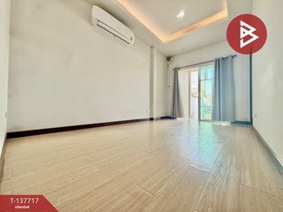 Casa adosada en venta de 2 habitaciones en Krathum Baen, Samut Sakhon