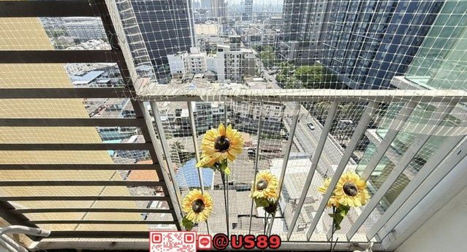 For sale 2 bedrooms condo in Watthana, Bangkok
