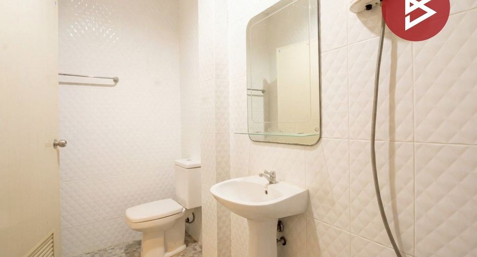 For sale 3 bedrooms townhouse in Mueang Khon Kaen, Khon Kaen