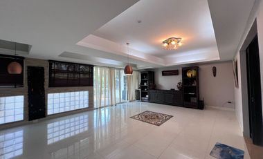 For rent 3 bedrooms condo in Bang Lamung, Chonburi