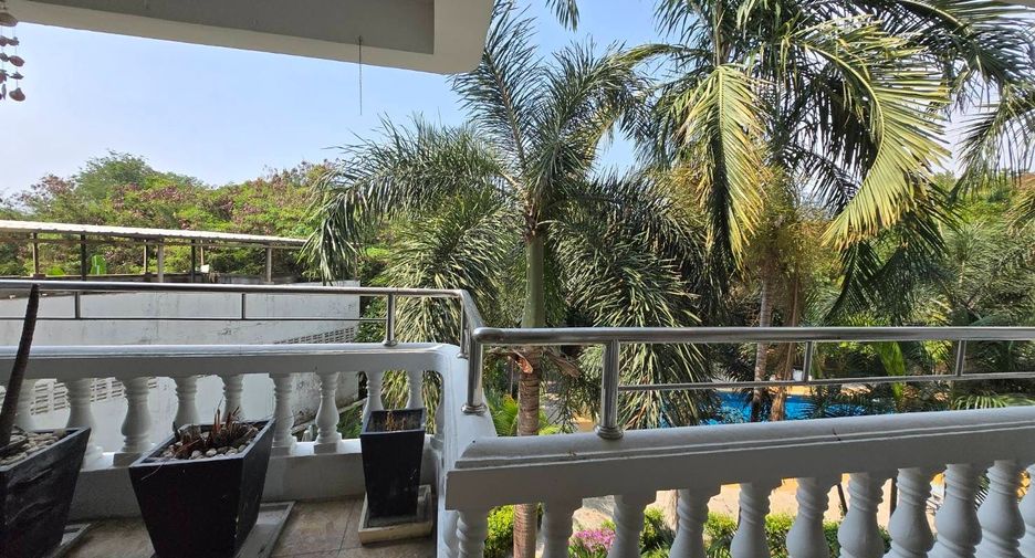 For rent 3 bedrooms condo in Bang Lamung, Chonburi