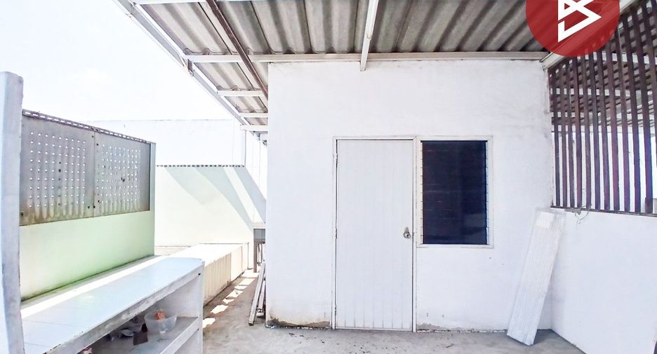 Продажа 3 спальни торговое помещение в Лат Крабанг, Бангкок