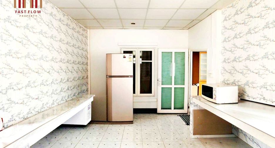 Haus zum Kauf mit 3 Zimmer in Thanyaburi, Pathum Thani