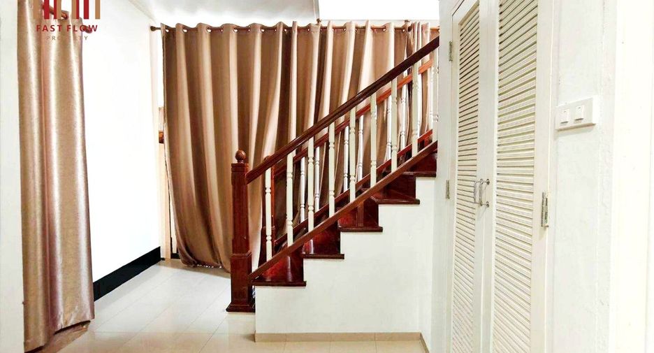 Haus zum Kauf mit 3 Zimmer in Thanyaburi, Pathum Thani