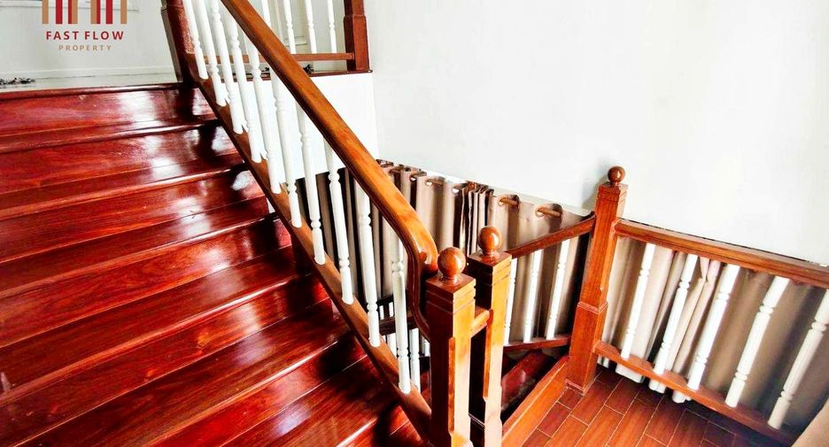 Haus zum Kauf mit 3 Zimmer in Thanyaburi, Pathum Thani