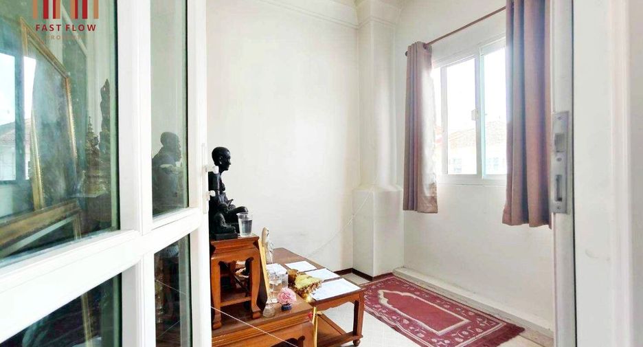 Haus zum Kauf mit 3 Zimmer in Thanyaburi, Pathum Thani