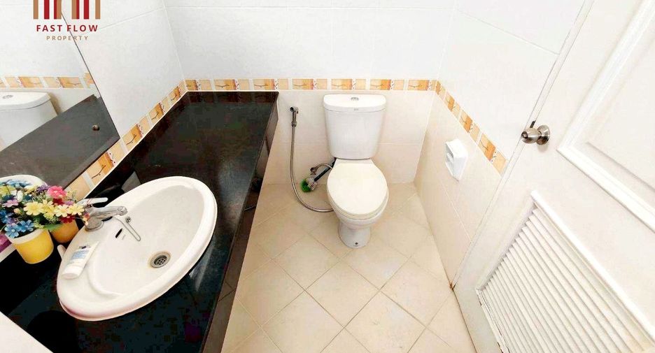 Haus zum Kauf mit 3 Zimmer in Thanyaburi, Pathum Thani