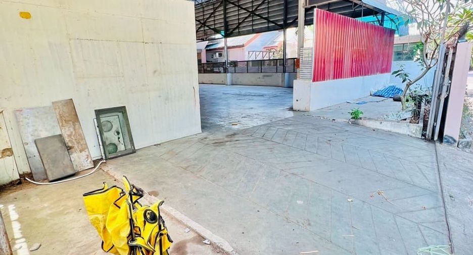 Grundstück zum Kauf in Chom Thong, Bangkok