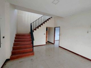 For sale 4 bedrooms house in Mueang Chiang Rai, Chiang Rai