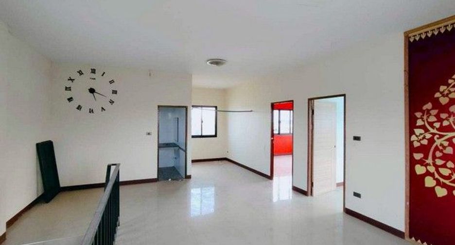 For sale 4 bedrooms house in Mueang Chiang Rai, Chiang Rai