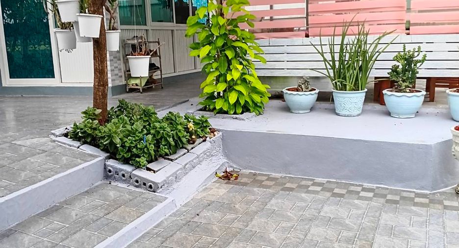 Haus zum Kauf mit 2 Zimmer in Mueang Uttaradit, Uttaradit