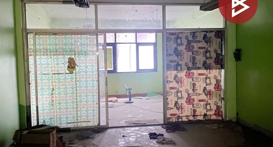 For sale 2 bedrooms retail Space in Bang Khae, Bangkok