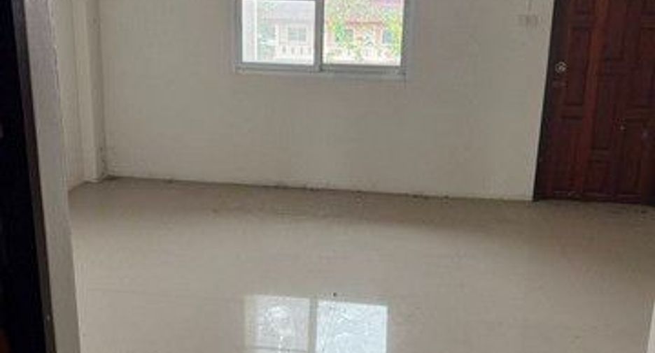 For sale 5 bedrooms retail Space in Mueang Chiang Rai, Chiang Rai
