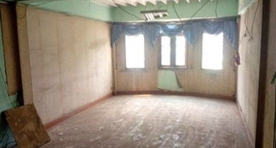 Gewerbefläche zum Kauf mit 1 Zimmer in Bang Phli, Samut Prakan
