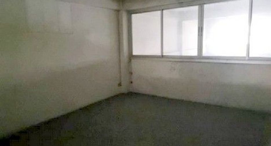 Gewerbefläche zum Kauf mit 1 Zimmer in Bang Phli, Samut Prakan