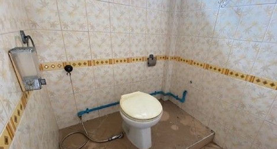 Gewerbefläche zum Kauf mit 1 Zimmer in Bang Phli, Samut Prakan