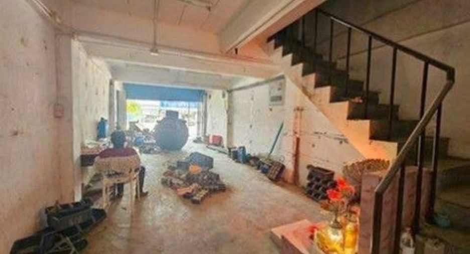 Gewerbefläche zum Kauf mit 1 Zimmer in Bang Phli, Samut Prakan