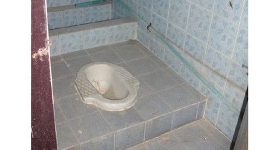 Gewerbefläche zum Kauf mit 1 Zimmer in Bang Phli, Samut Prakan
