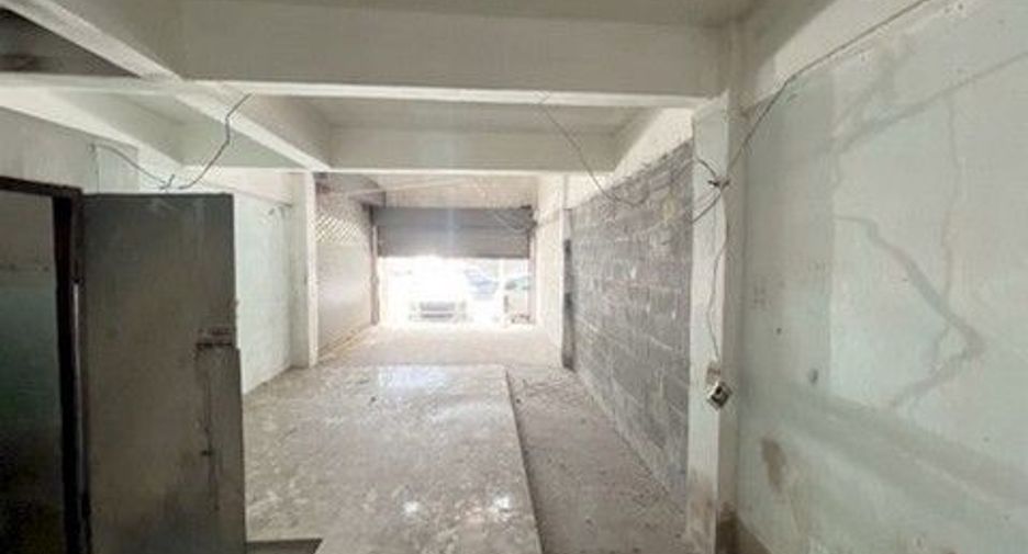 Gewerbefläche zum Kauf mit 1 Zimmer in Bang Phli, Samut Prakan