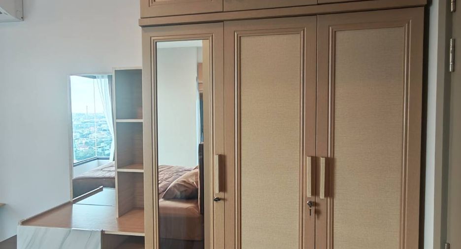 For rent 2 ベッドルーム condo in Phra Khanong, Bangkok