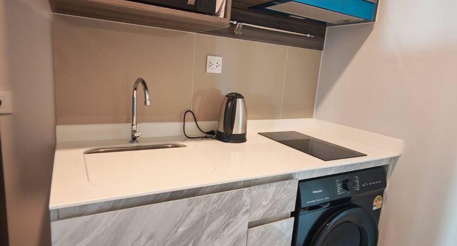 For rent 2 ベッドルーム condo in Phra Khanong, Bangkok